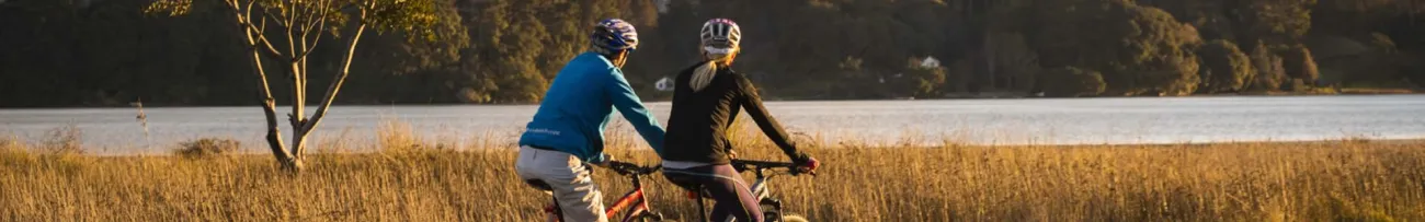 Cyclists at Ohiwa Harbour Trail header