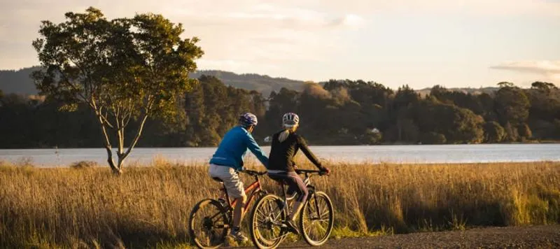 Cyclists at Ohiwa Harbour Trail 